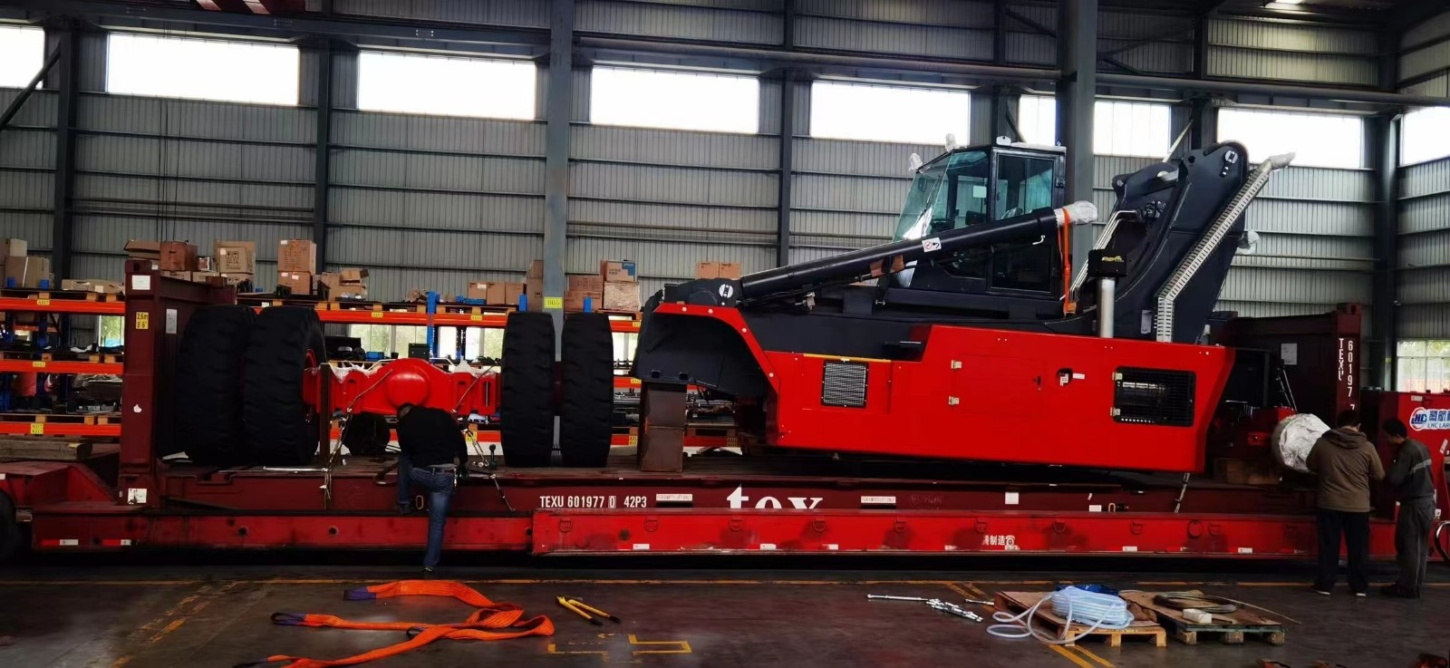 vicgordan 45ton reachstacker 45 ton reachstacker are going to customer from Africa for their container yard